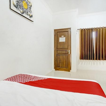 Super Oyo 3702 Homestay Bougenville Syariah 라몬간 외부 사진