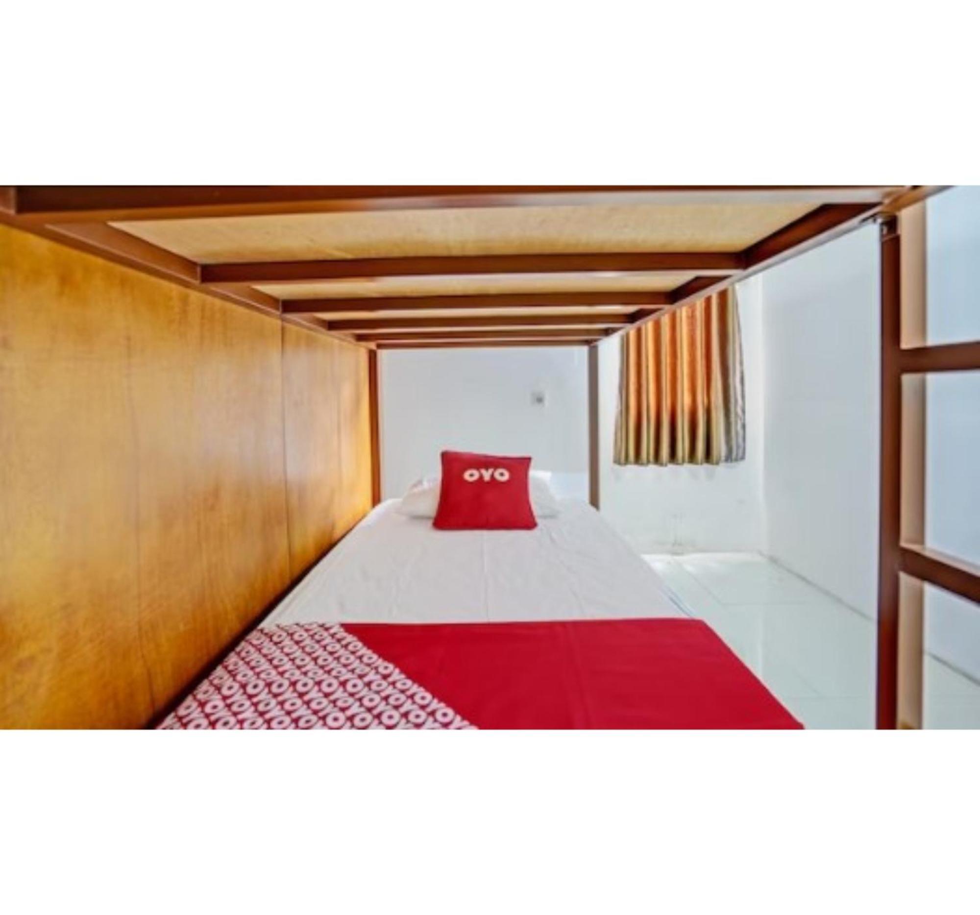 Super Oyo 3702 Homestay Bougenville Syariah 라몬간 외부 사진