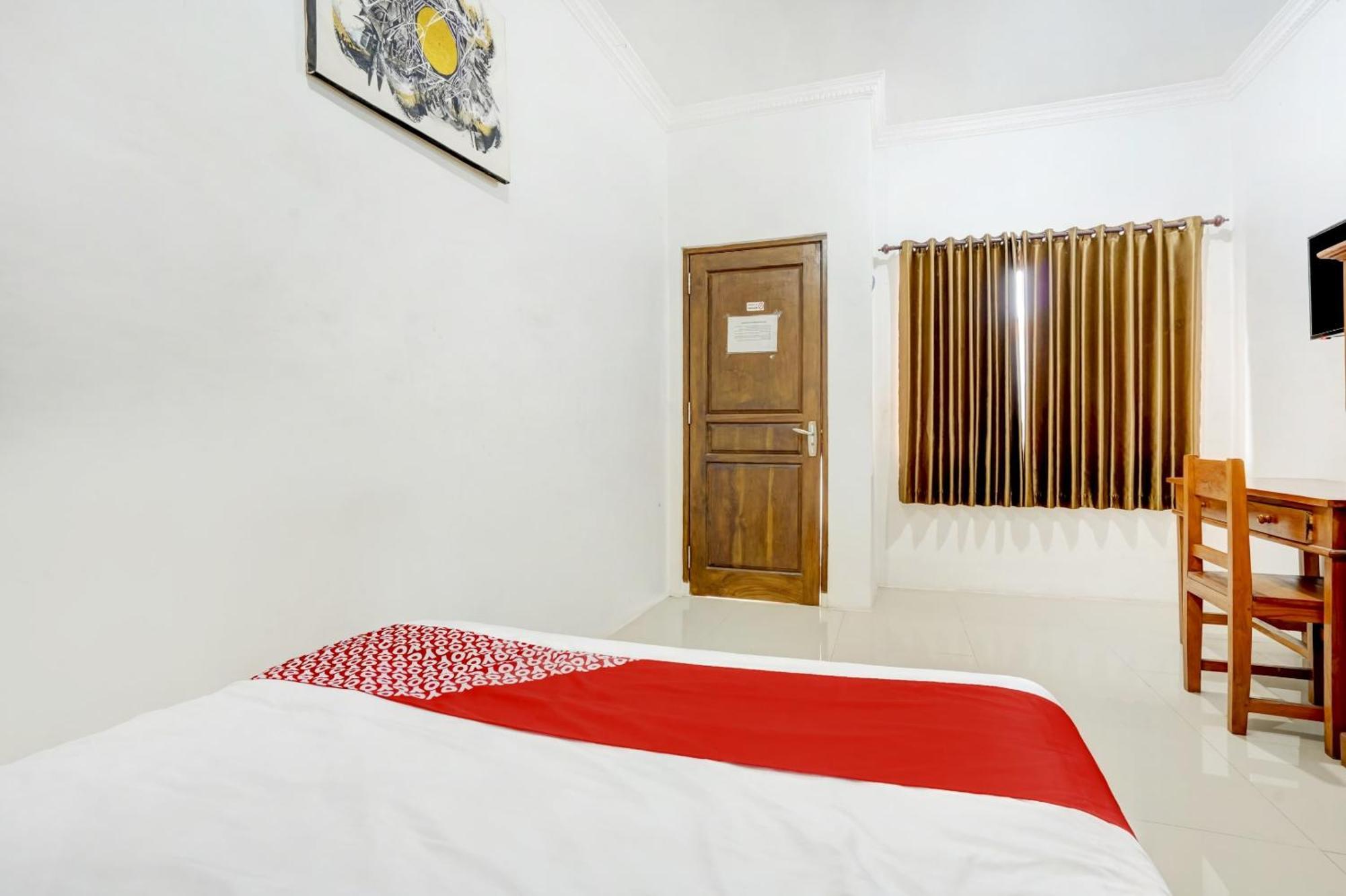 Super Oyo 3702 Homestay Bougenville Syariah 라몬간 외부 사진