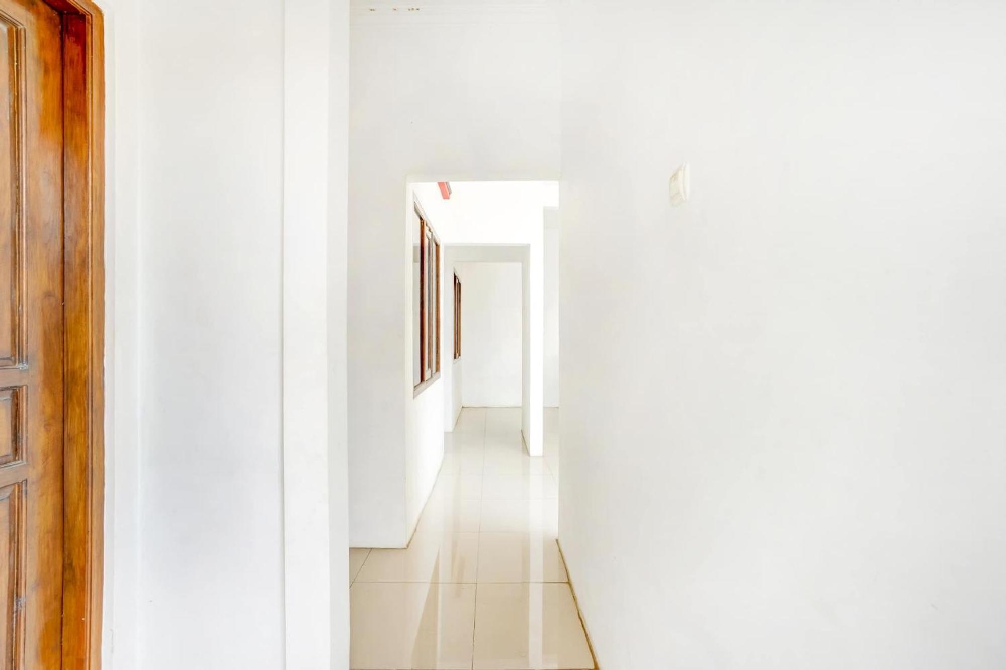 Super Oyo 3702 Homestay Bougenville Syariah 라몬간 외부 사진