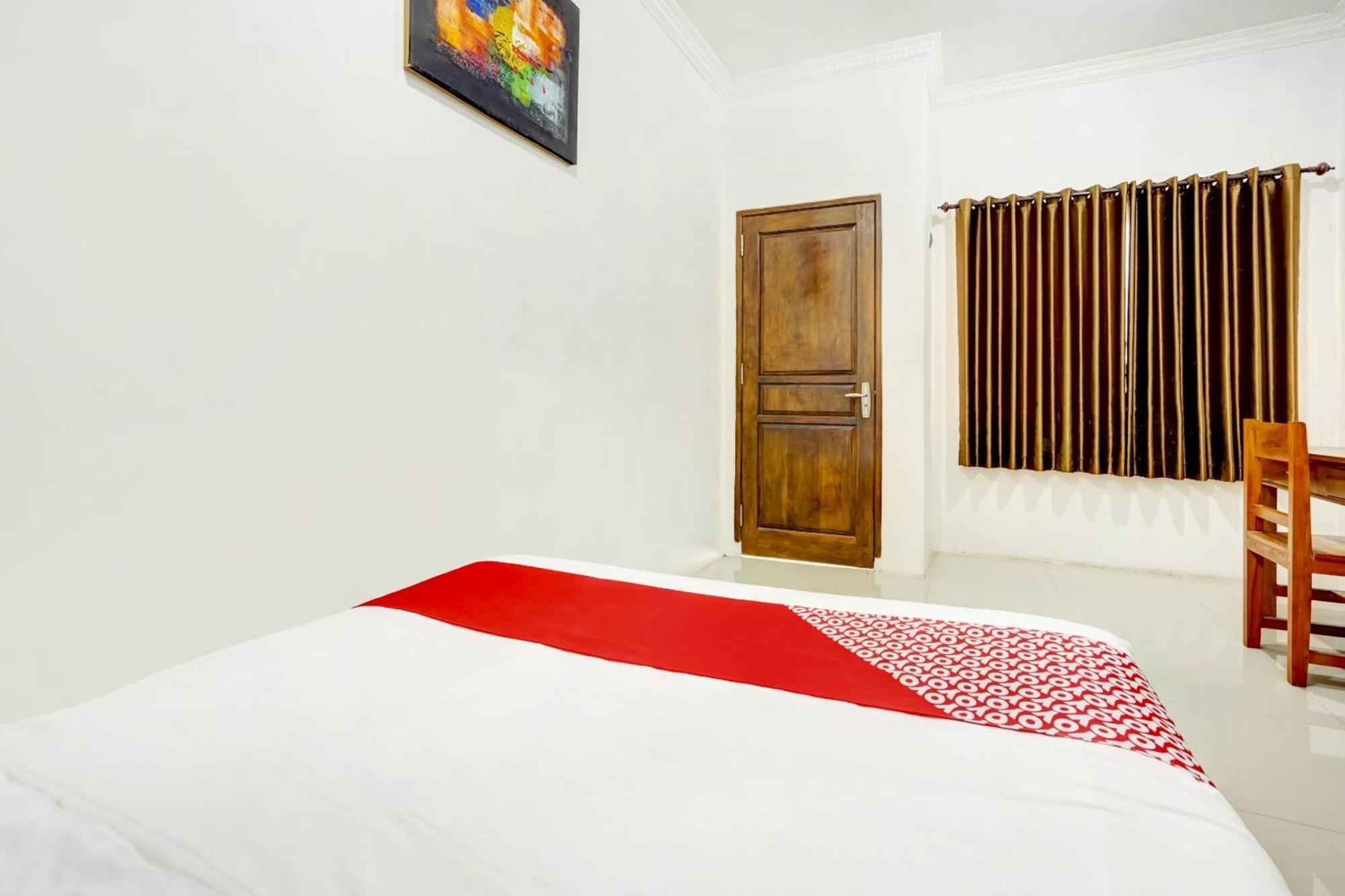 Super Oyo 3702 Homestay Bougenville Syariah 라몬간 외부 사진